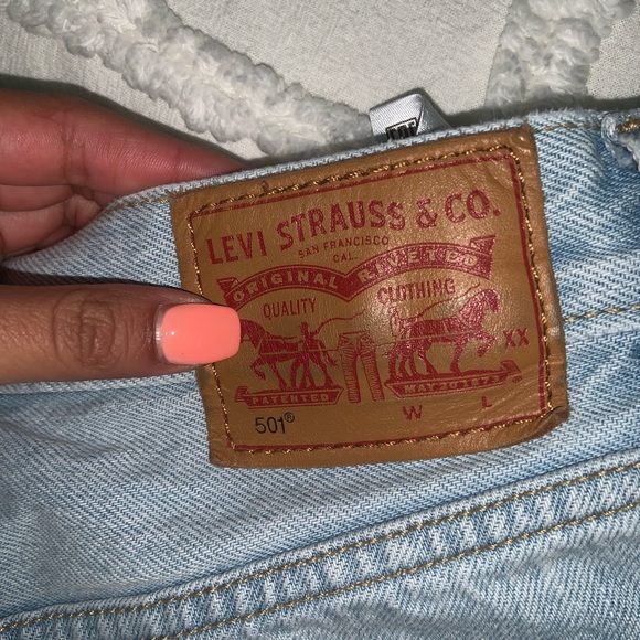 Levis High Rise 501 Jean Shorts - Picture 3 of 3